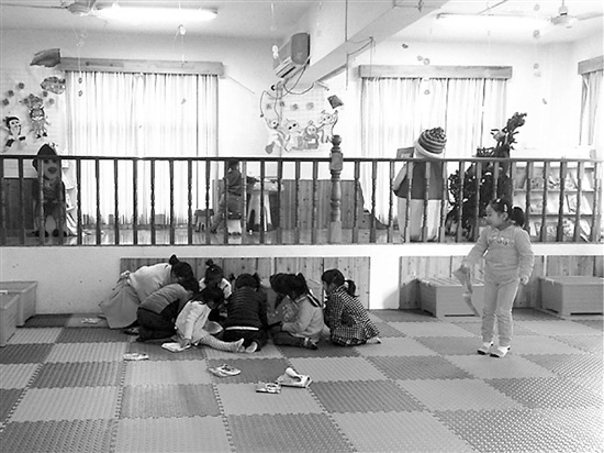 幼儿园做安全实验28个孩子24个被“坏人”骗走