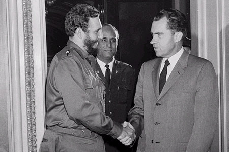 菲德尔·卡斯特罗访美时与尼克松会晤。