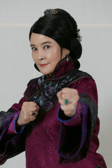 梁丹妮展露招式
