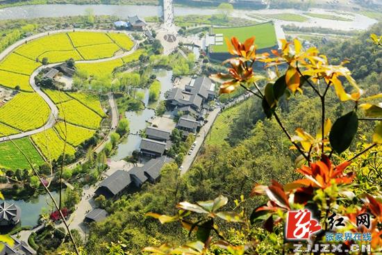 现代版《清明上河图》现张家界黄龙洞景区田园牧歌生态广场