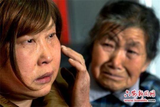 安徽76岁农村老妇创业种茶:为儿还债 为儿媳治病