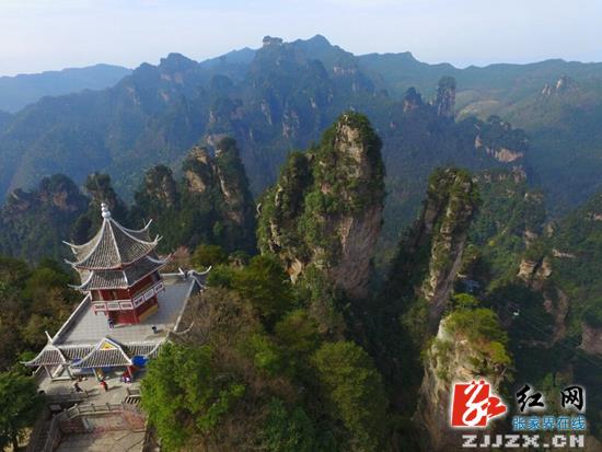 张家界武陵源：无人机航拍峰林奇景美不胜收
