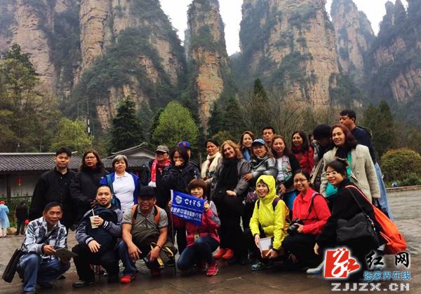 菲律宾旅行商考察团称张家界武陵源美景“超乎想象”