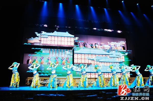 《烟雨张家界》 复演黄龙洞景区 武陵源“看戏”添新去处