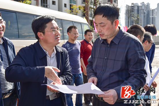 王志刚：加快道路建设 实现城市路网互联互通