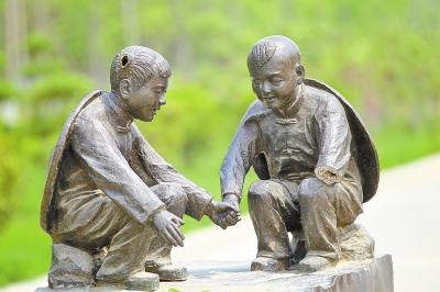 郑州生态廊道内铸铜雕塑遭疯狂盗窃 取证各种难