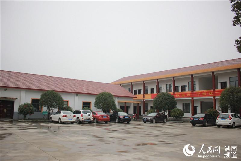 望城黄田村村委会。