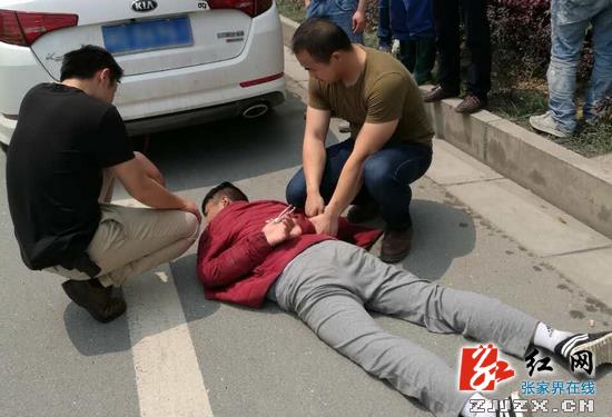 【警视窗】张家界：巡特警民警快速出击 48小时速破一起抢夺案件