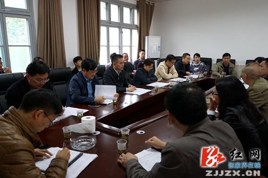 武陵源：朱用文  褚新年深入核心景区开展景区管理工作调研