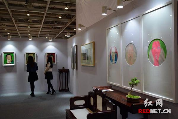 由湖南省画廊协会等推出的艺术作品也在展会上展出。