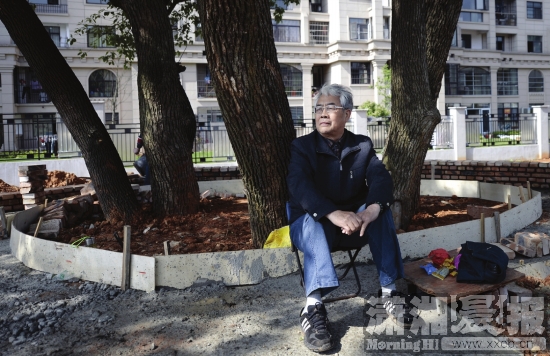 原住村民修复土地庙 新业主担心鞭炮影响生活