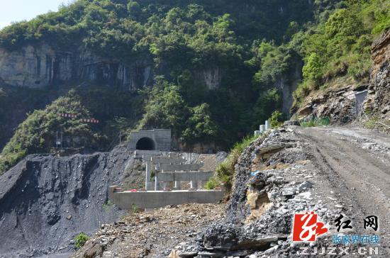 永定区：邢大公路年底将全线拉通
