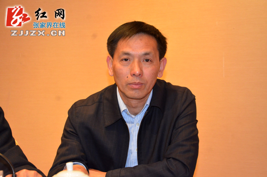 张家界举办“贯彻五大理念、提升科学素质”科学知识讲座