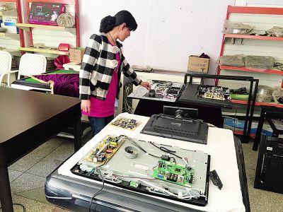 武汉一村庄屡遭雷击 一场雷击坏全村25家电视机