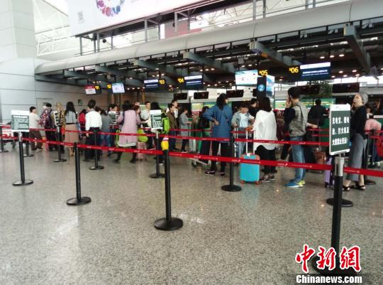 受雷雨影响逾300人误机白云机场吁旅客注意截载时间