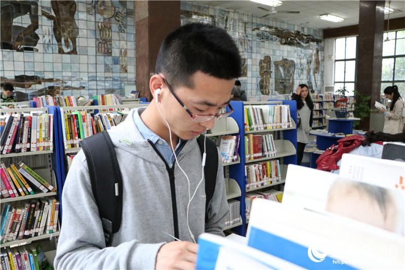 湖南省图书馆：开馆三年接纳读者800多万