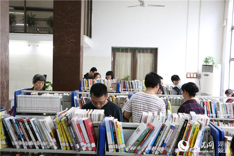 湖南省图书馆：开馆三年接纳读者800多万
