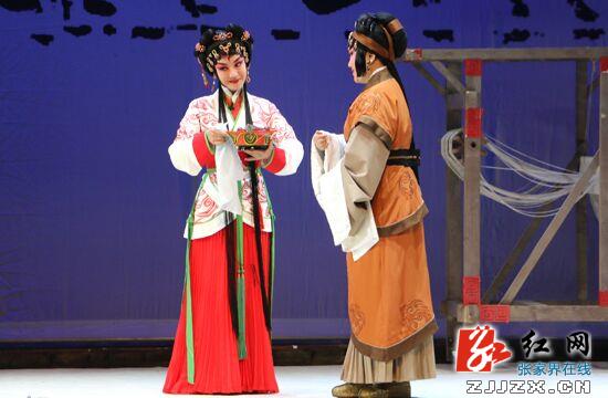 大型新编历史京剧《辛追》在慈首演 华美唱腔惊艳四座