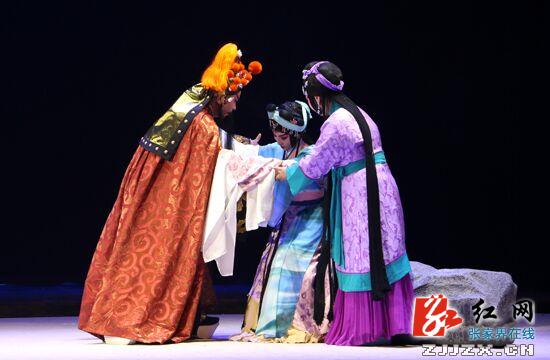 大型新编历史京剧《辛追》在慈首演 华美唱腔惊艳四座