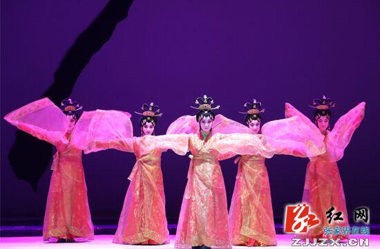 大型新编历史京剧《辛追》在慈首演 华美唱腔惊艳四座