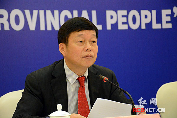 长株潭试验区工委副书记、管委会常务副主任宋冬春发布新闻。