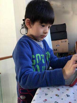 妈妈是超人首播董洁儿子顶顶帅气