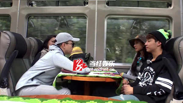 宋丹丹传授招“桃花”秘籍