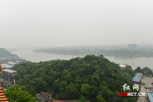 益阳城区，资江穿城而过。