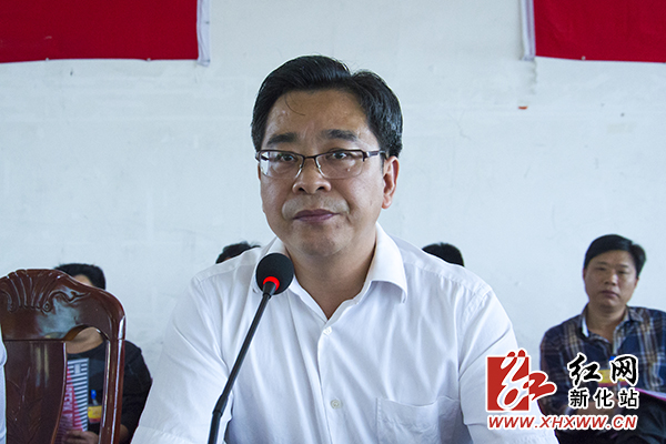 新化县桑梓镇举行第六次党员代表大会