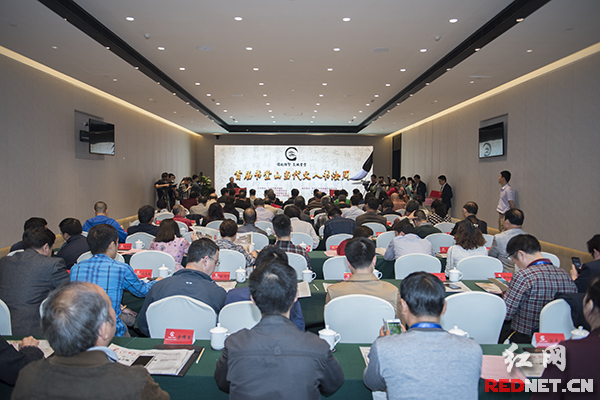 5月10日上午，首届书堂山当代文人书法周活动在长沙望城区闭幕。