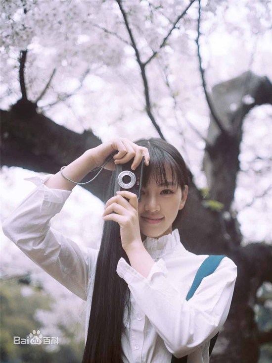 樱花女神黄灿灿