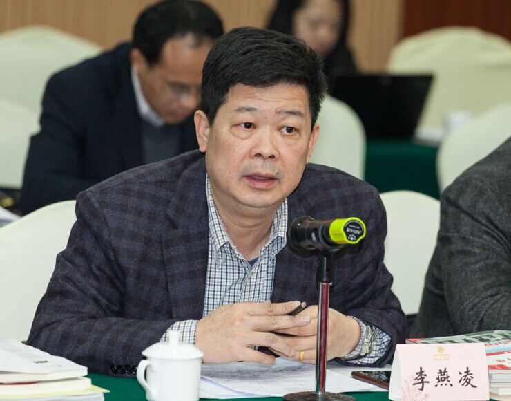 湖南农业大学公共管理与法学学院院长、教授、博导李燕凌