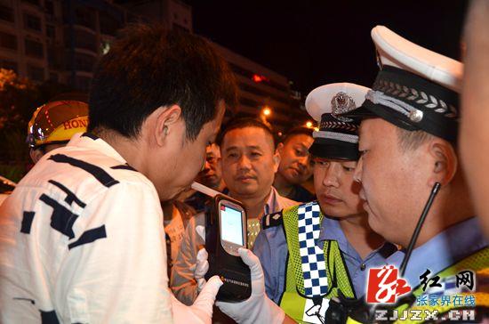 张家界:交通秩序整治“百日会战”再升温 3名“醉猫”被逮现行