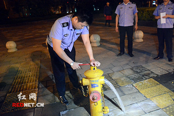 长沙严查消火栓违法违规用水 私开取水最高罚