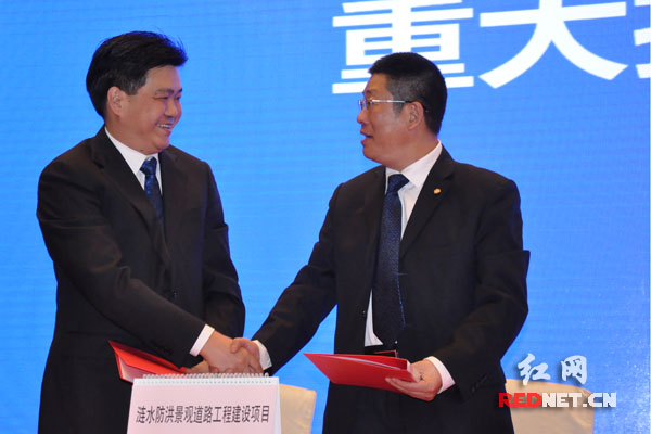 中国水电八局与湘潭签约建设涟水防洪景观道路工程项目。
