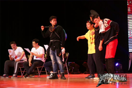 《为梦想加速》