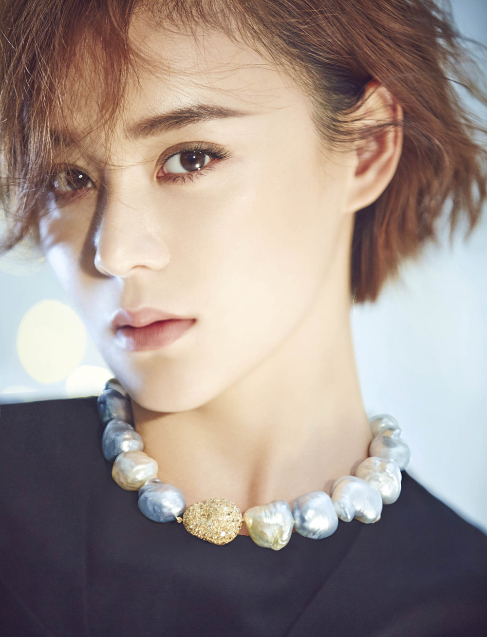 袁姗姗妆容精致