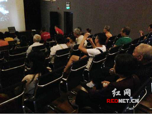 “雁城市民影院”受到市民追捧。