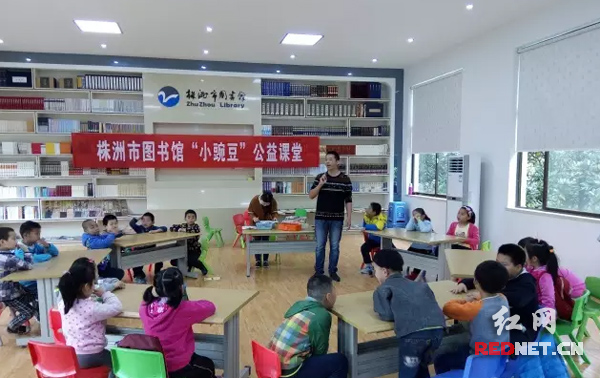 课堂上气氛轻松。