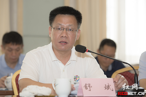 湖南出版集团党委委员、副总经理，红网董事长舒斌。