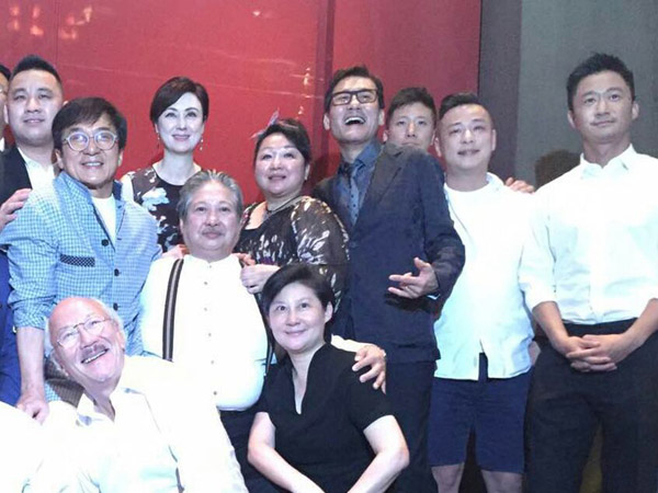 吴京加盟“功夫盛宴” 助威洪金宝显情义