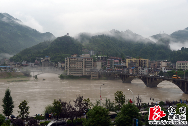 保靖县对酉水沿河带实行交通管制 湖南频道