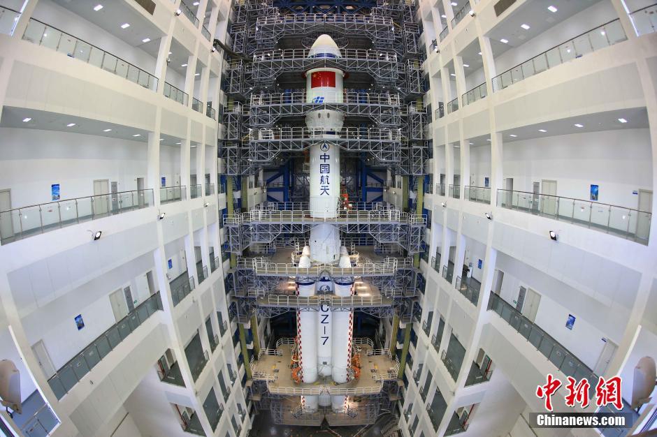 长征七号运载火箭总装画面曝光