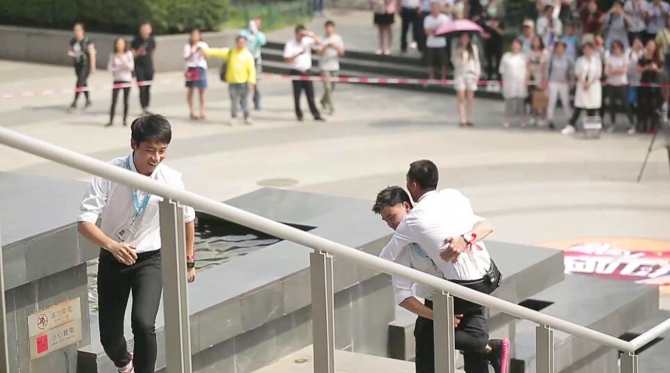 阮经天熊抱郑恺