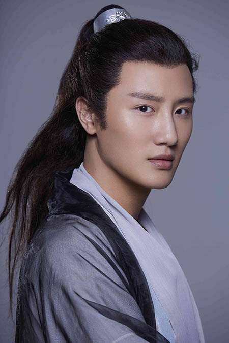 杨逸飞