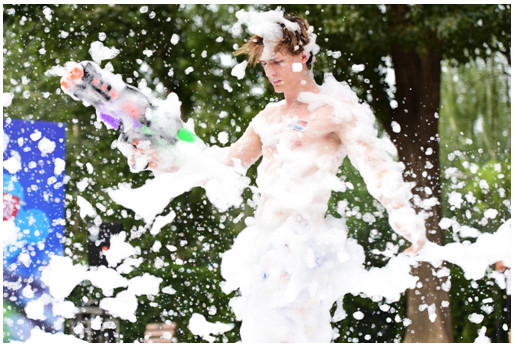 搜狐视频《约跑不能停》创意潮跑Water Run空降朝阳公园