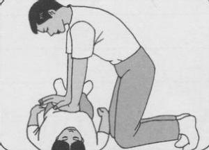 昨日，记者从市卫计委获悉，《成都市重点公共场所配置使用自动体外除颤器的试点工作方案》已得到市政府的批准，即将在地铁天府广场站、猛追湾游泳场、宽窄巷子、武侯祠锦里、新世纪环球中心、火车东站、成都双流国际机场候机厅这七个重要公共场所安装配置30台自动体外除颤器（AED）作为试点。