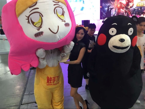 最蠢萌贱CP！触手TV萌宠小触与熊本熊在CJ相恋