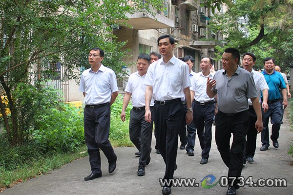 湖南省衡阳市委副书记,市长周海兵就加强市委党校建设现场办公.