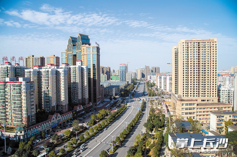 宜居岳麓，精美大气的城市气息扑面而来。长沙晚报记者 邹麟 摄